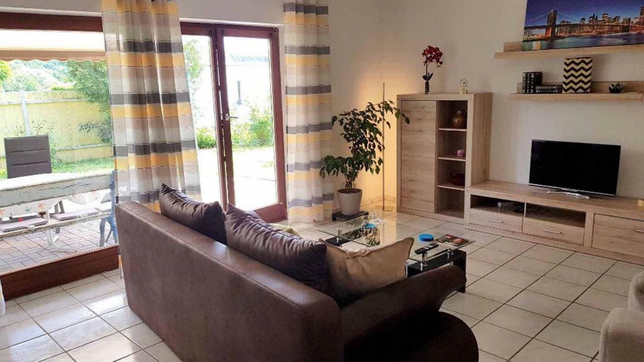 Ferienwohnung Raithel Schwarzenbach an der Saale Luaran gambar